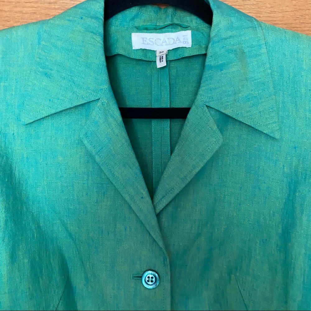 Vintage Escada 100% linen green blazer - Picture 3 of 8